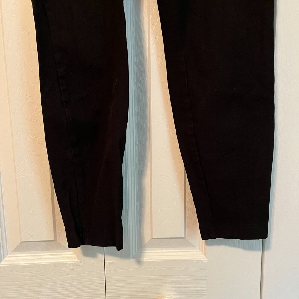 Capris - Picture 3 of 4